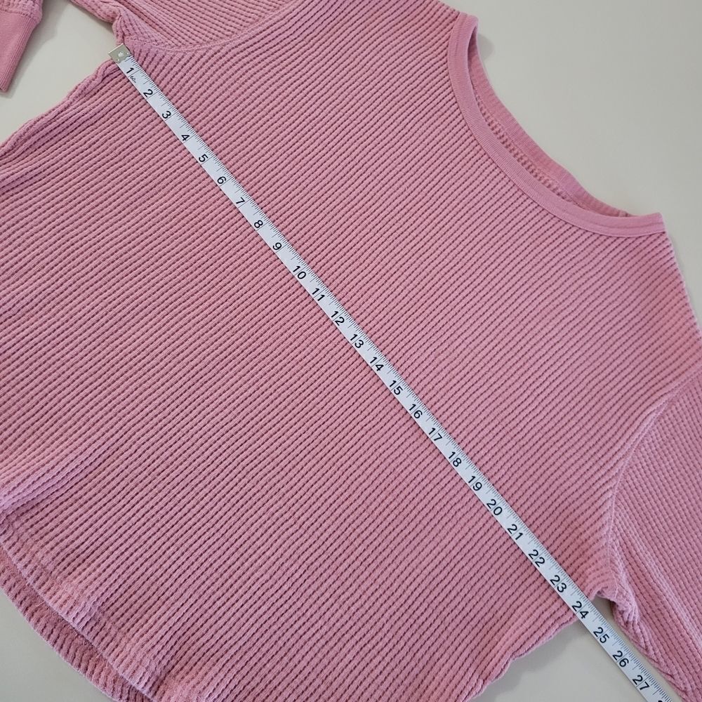 Gap Cropped Waffle-Knit Sweatshirt - Picture 4 of 9